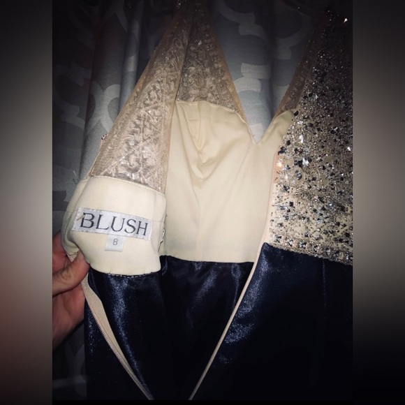 Prom/Formal dress - Picture 7 of 8
